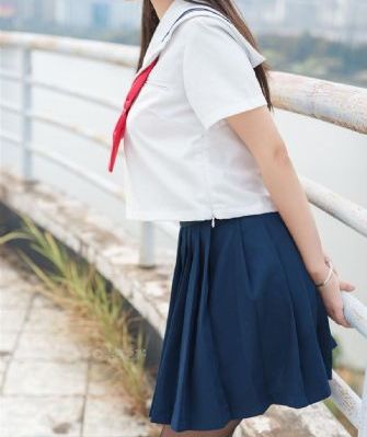 蜜桃臀
